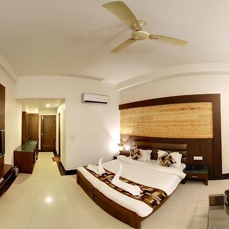 Namaskar Residency Hotel Amritsar Bagian luar foto
