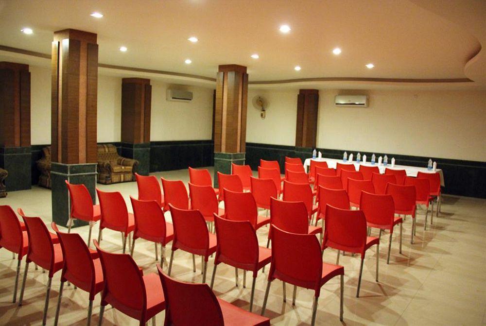 Namaskar Residency Hotel Amritsar Bagian luar foto