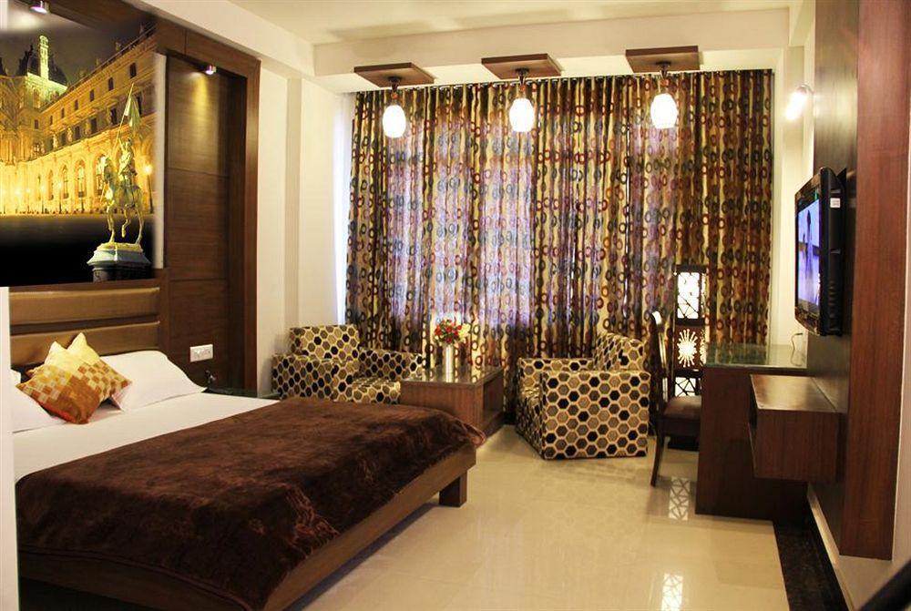 Namaskar Residency Hotel Amritsar Bagian luar foto