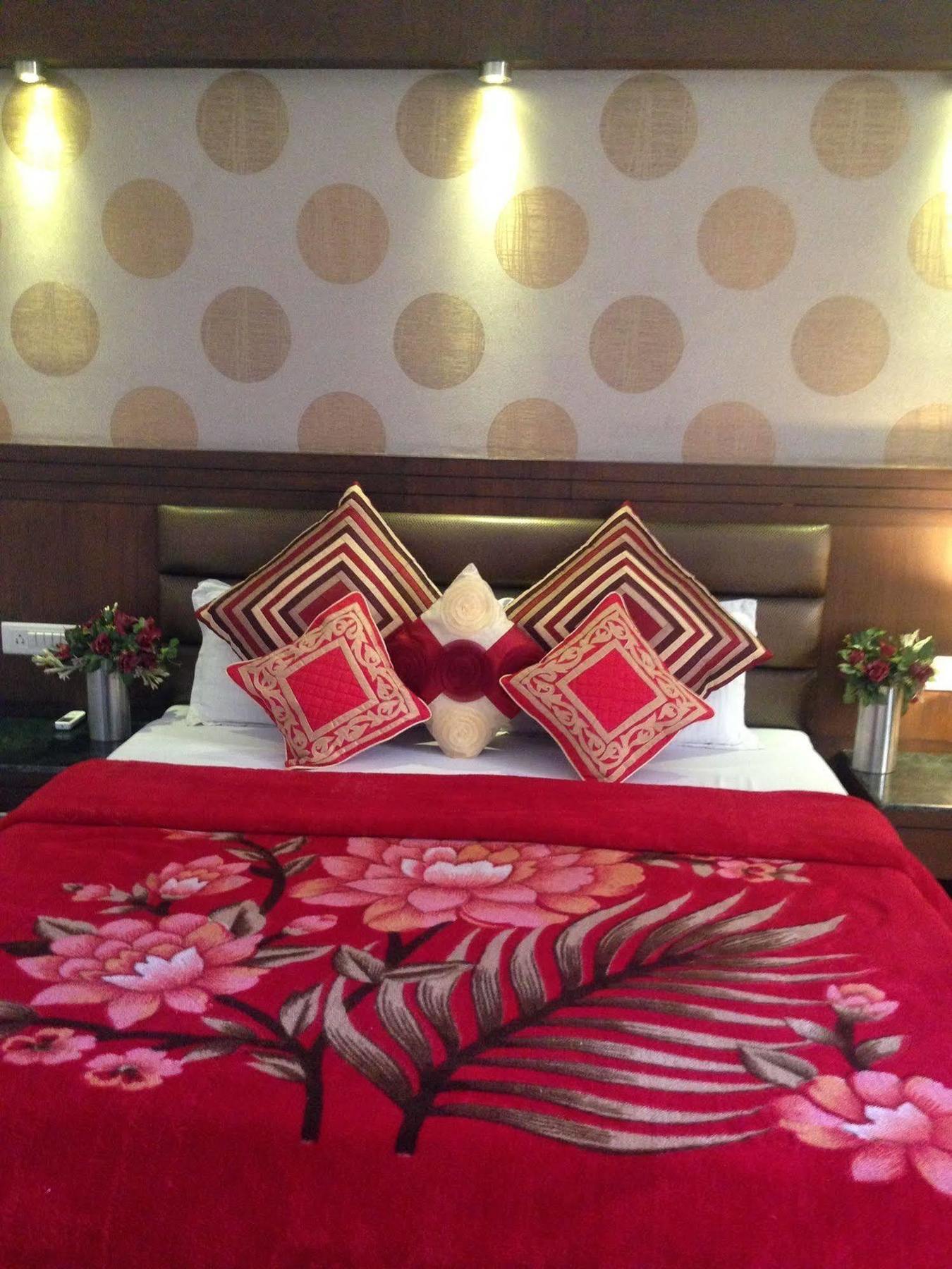 Namaskar Residency Hotel Amritsar Bagian luar foto